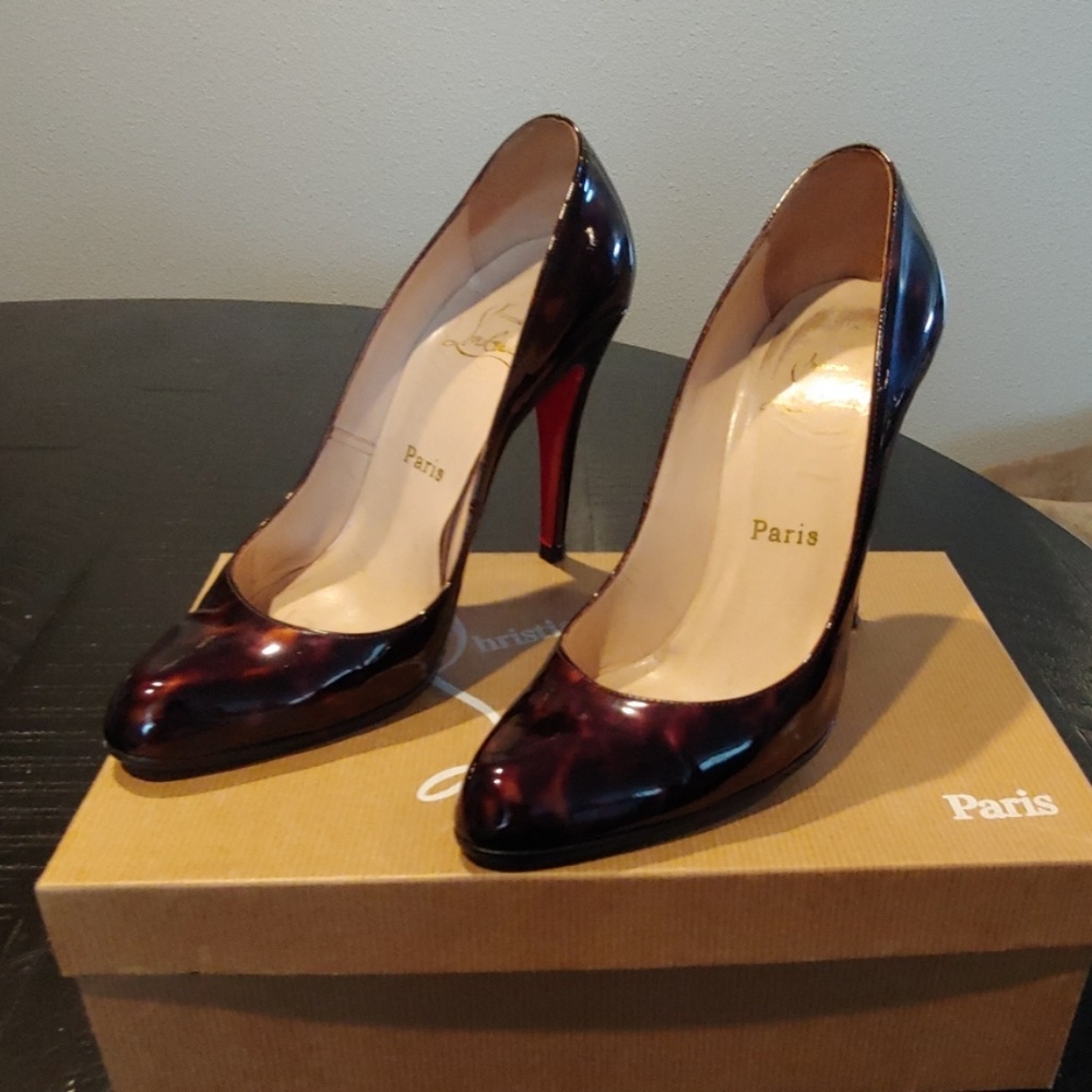 Authentic Christian Louboutin Decolette 100s.